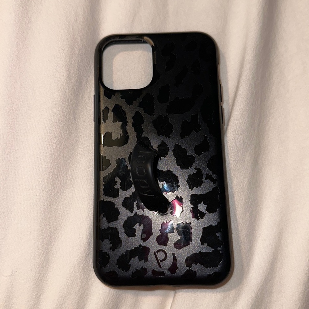 Loopy Black Leopard iPhone 11 Pro